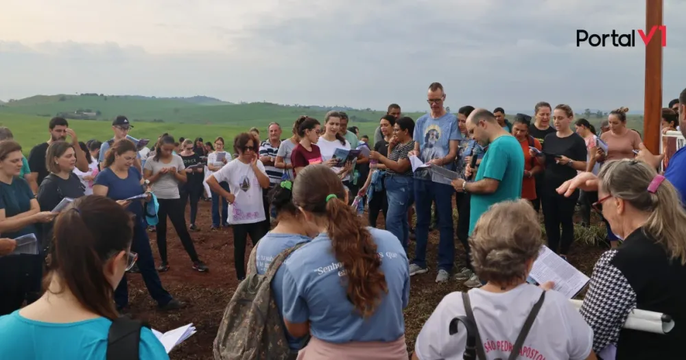 Caminhada da Fé emociona fiéis em São Pedro do Ivaí na Sexta-feira Santa