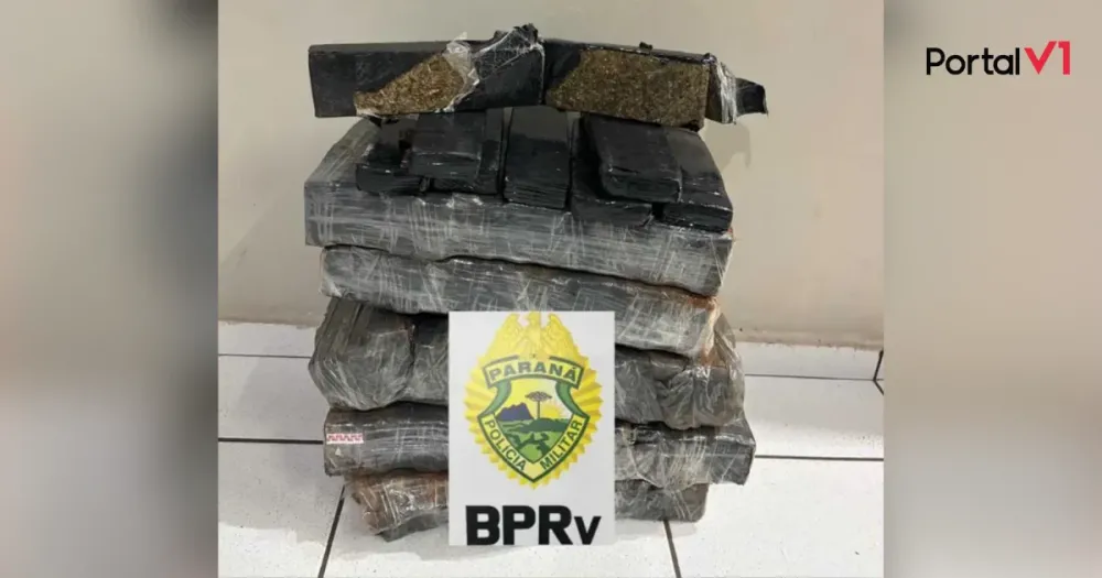 Casal é preso com 55 kg de maconha e filhos sem cinto após perseguição na PR-323