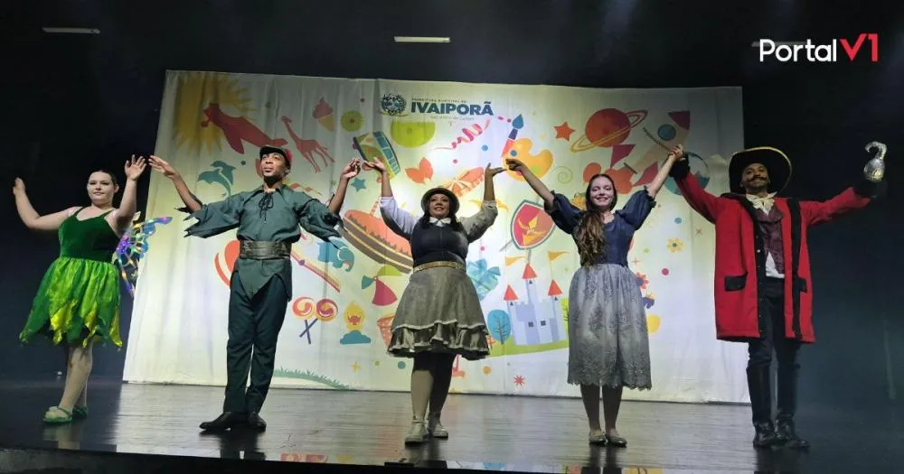 2º Seminário de Cultura de Ivaiporã valoriza literatura infantil e encanta alunos com teatro