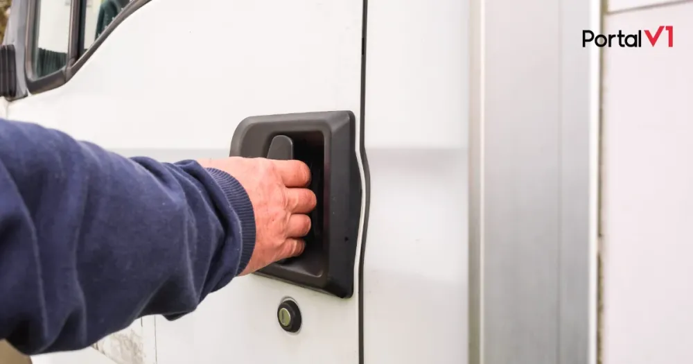 Criminosos invadem pátio e furtam peça de caminhão em Jardim Alegre
