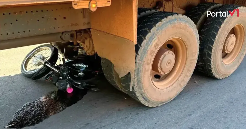 Motociclista de 25 anos morre em colisão com caminhão canavieiro no Paraná
