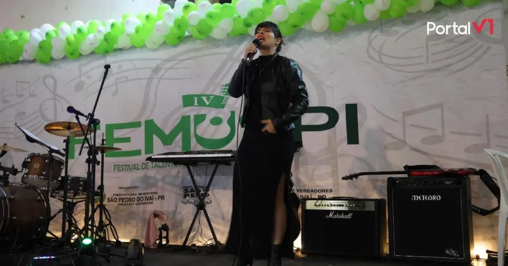 Talento de São João do Ivaí: Jéssica Lisley é a grande vencedora do IV FEMUSPI na categoria adulta