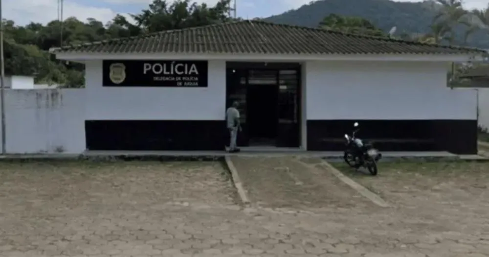 Homem é preso por estupro de neta de 13 anos da esposa e já tinha histórico criminal