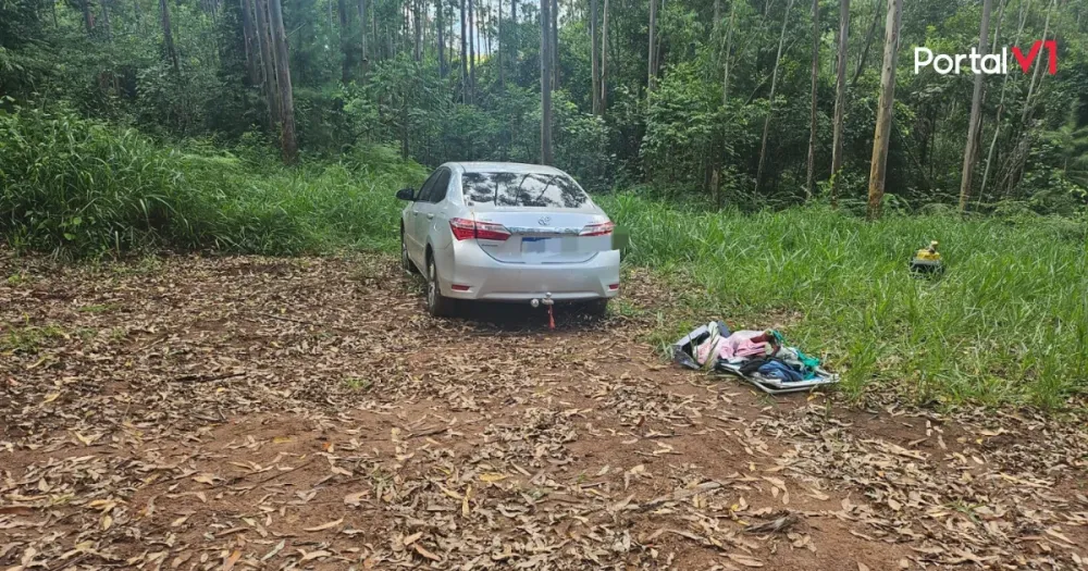 Veículo roubado é encontrado abandonado em Mauá da Serra