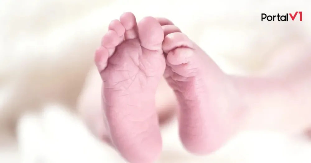 Bebê é encontrado em lixeira de UPA no Paraná; mãe foi presa