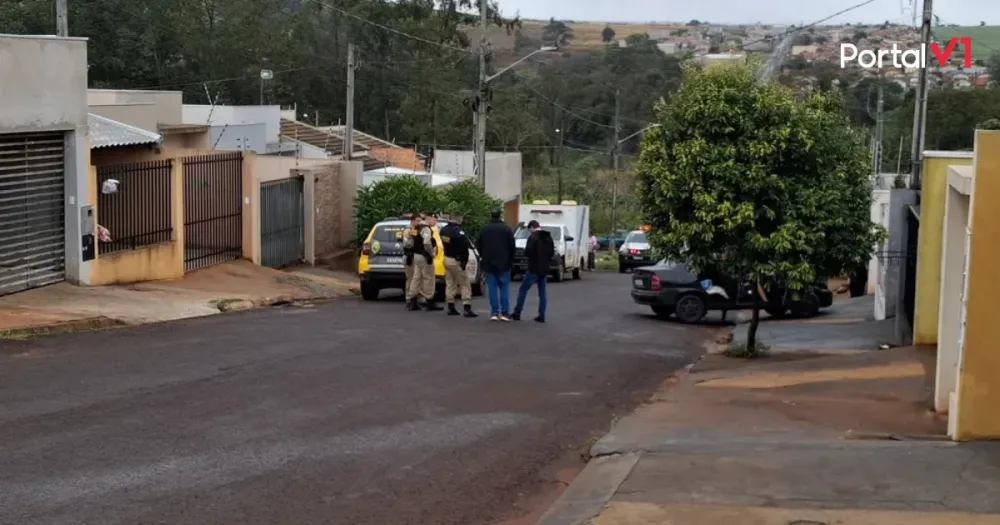 Família é alvo de atentado; homem morre e mãe e criança ficam feridas