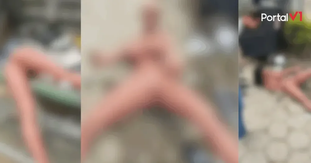 Garis são afastados após 'brincadeira' com boneca sexual durante coleta de lixo