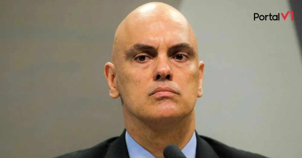 Moraes reconhece violação, mas decide não prender Bolsonaro por uso indireto de redes sociais