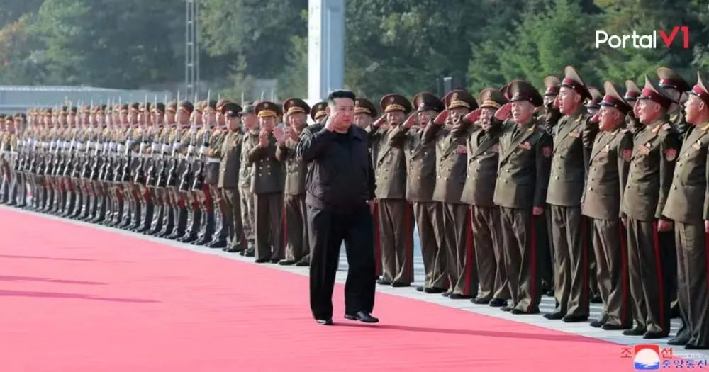 Kim Jong-un ordena que Exército esteja pronto para “guerra real” durante exercício militar