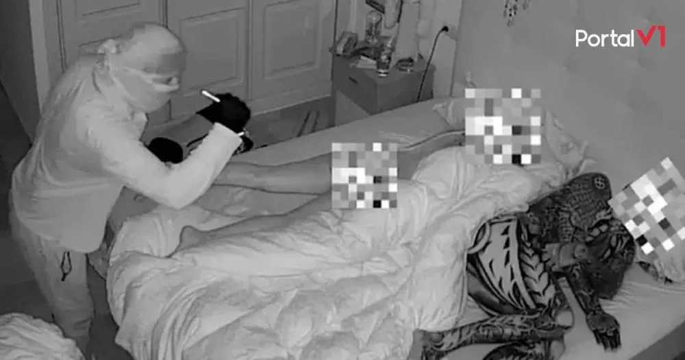 Homem invade casa e passa mais de meia hora observando mulher dormindo nua