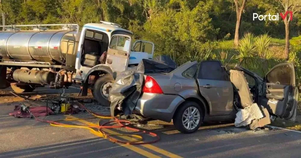 Homem morre em grave acidente na PR-487, em Cândido de Abreu