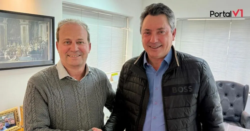 Prefeito Carlos Gil garante R$ 8,1 milhões para habitação e infraestrutura em Ivaiporã com apoio do deputado Sérgio Souza