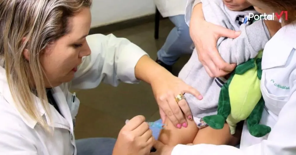 Pais têm 5 dias para vacinar cinco filhos no Paraná sob pena de multa e perda do poder familiar