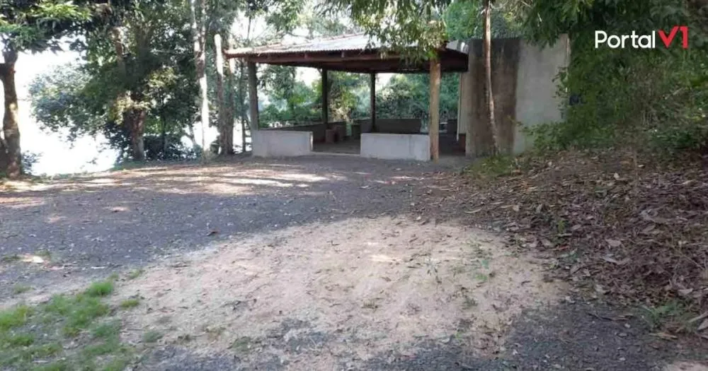 IAT autua 70 construções irregulares às margens do Rio Ivaí