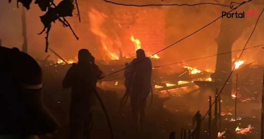 Incêndio destrói três casas de madeira em Borrazópolis