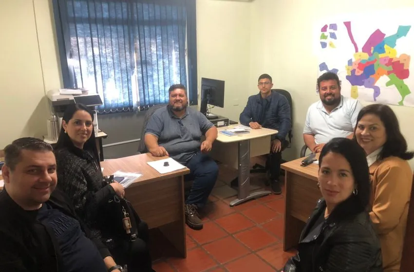 Apucarana moderniza gestão e vira referência em serviços digitais