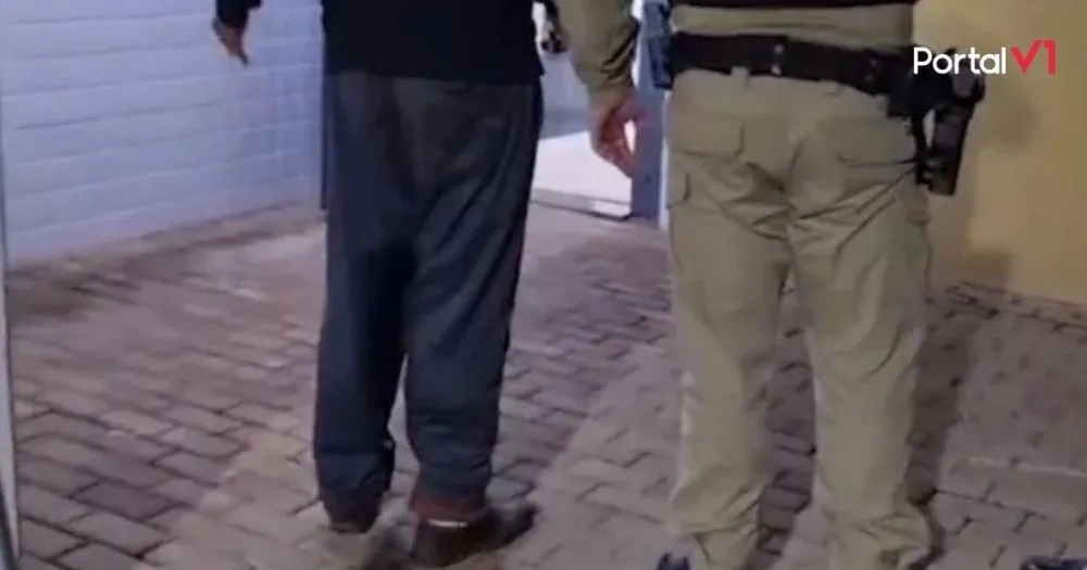 Venda de galinha entre vizinhos termina em sexo e PM chamada no Paraná