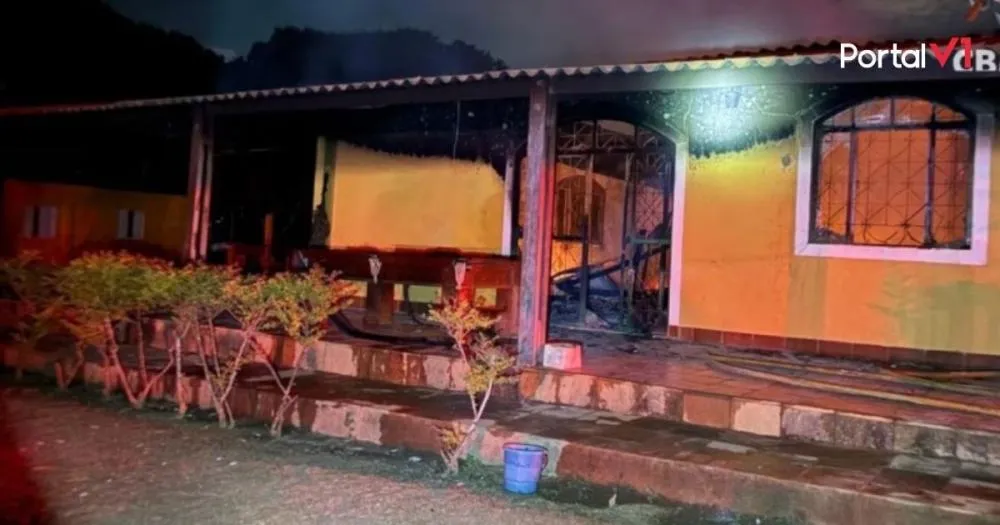 Cinco pacientes morrem carbonizados em incêndio em clínica de recuperação