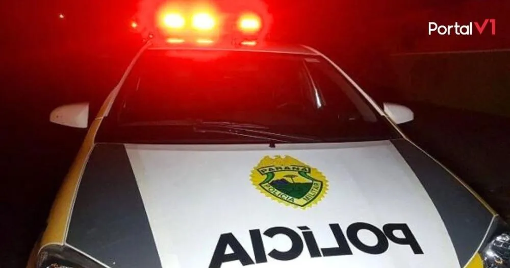 Acidente de trânsito causa dano em residência em Lunardelli