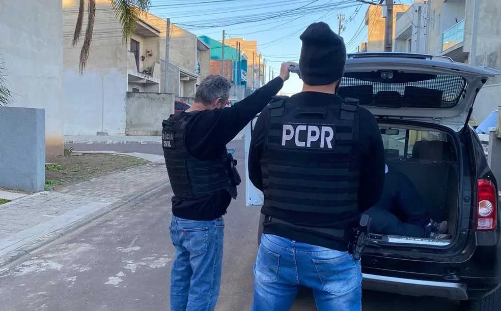 Pai é preso após esfaquear filho ao descobrir que ele é homossexual