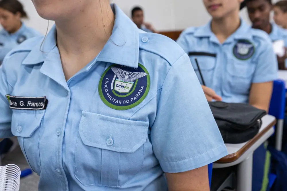 CCJ aprova ampliação dos Colégios Cívico-Militares para ensino integral no Paraná