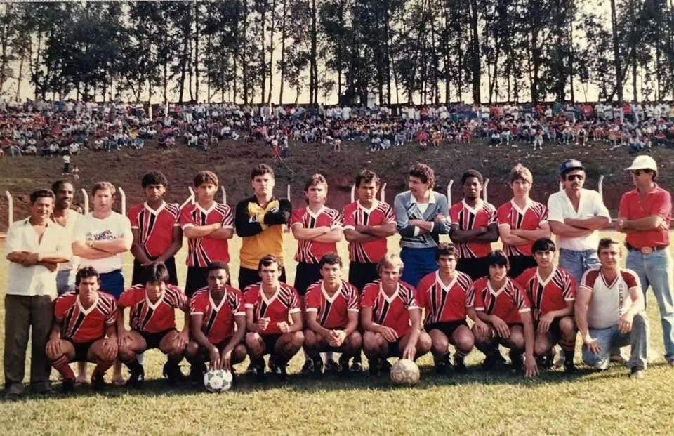 Seleção Brasileira Master enfrenta lendas do futebol amador de São Pedro do Ivaí em jogo histórico!