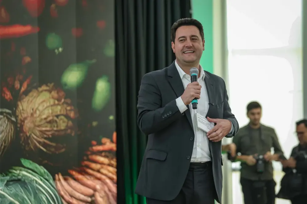 Gestão de Ratinho Junior atinge recorde histórico de aprovação entre os paranaenses