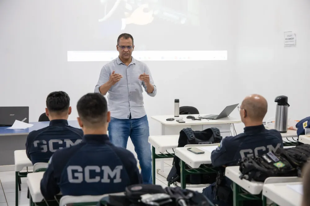 Capacitação de Guardas Municipais Visita o Trânsito Seguro em Apucarana