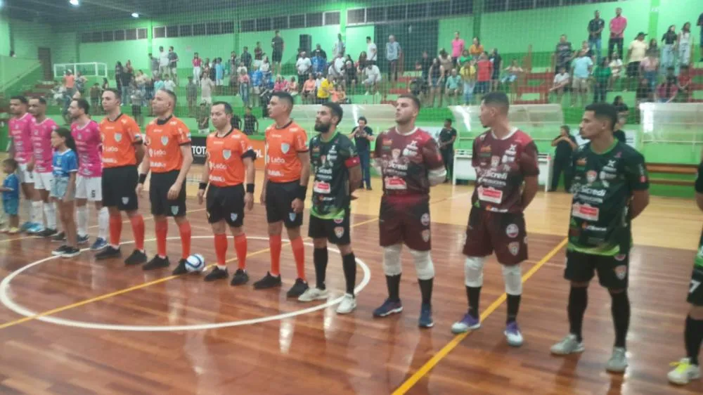 Após melhor campanha da primeira fase, Cândido Futsal tropeça no mata-mata e decide vaga no Candião