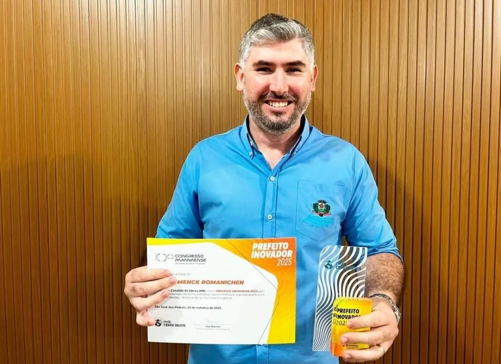 Renan Romanichen conquista prêmio de Prefeito Inovador no Paraná