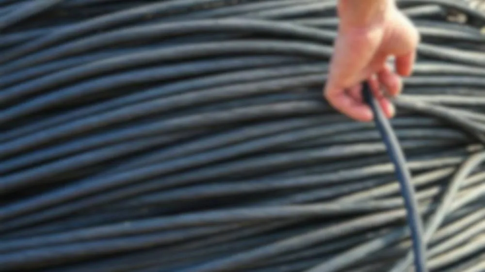 Polícia recupera rolo de fio furtado em construção de Apucarana