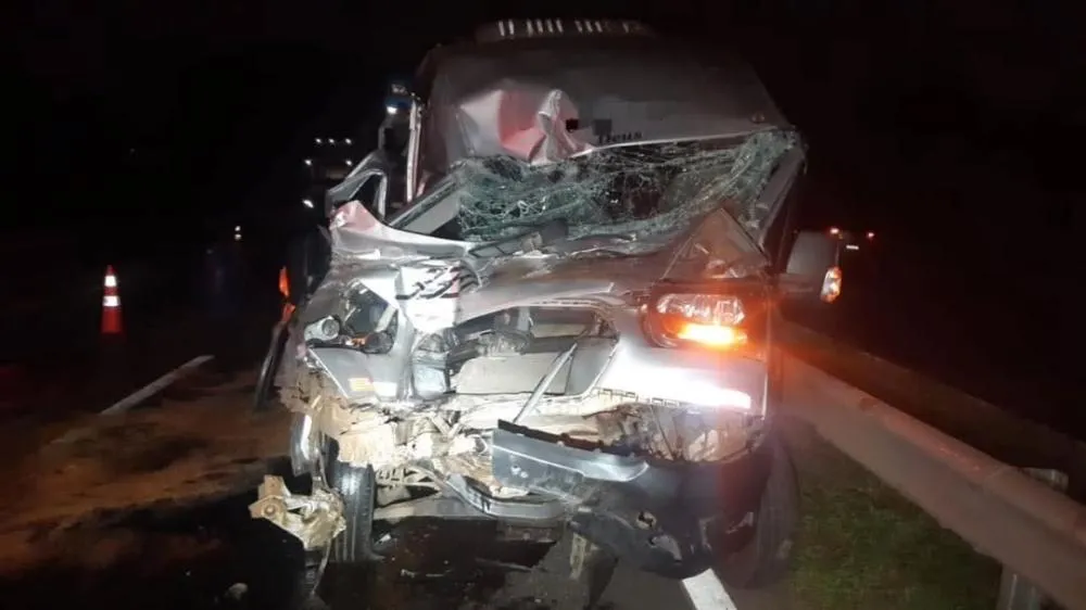 Engavetamento em Ponta Grossa termina com feridos graves e atropelamento