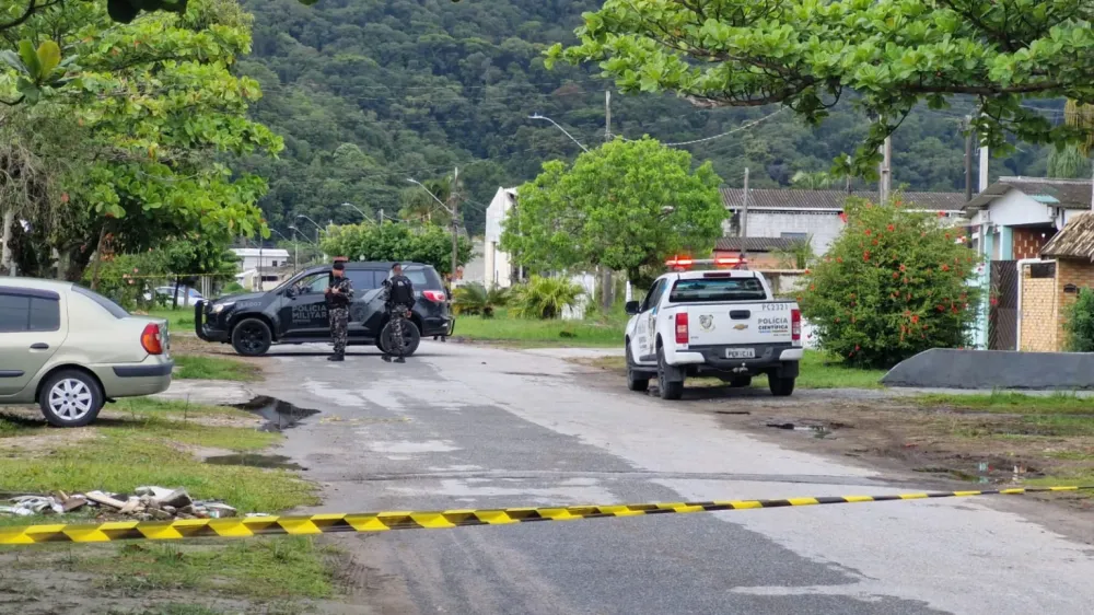 Dois suspeitos morrem em confrontos durante megaoperação no Litoral do Paraná