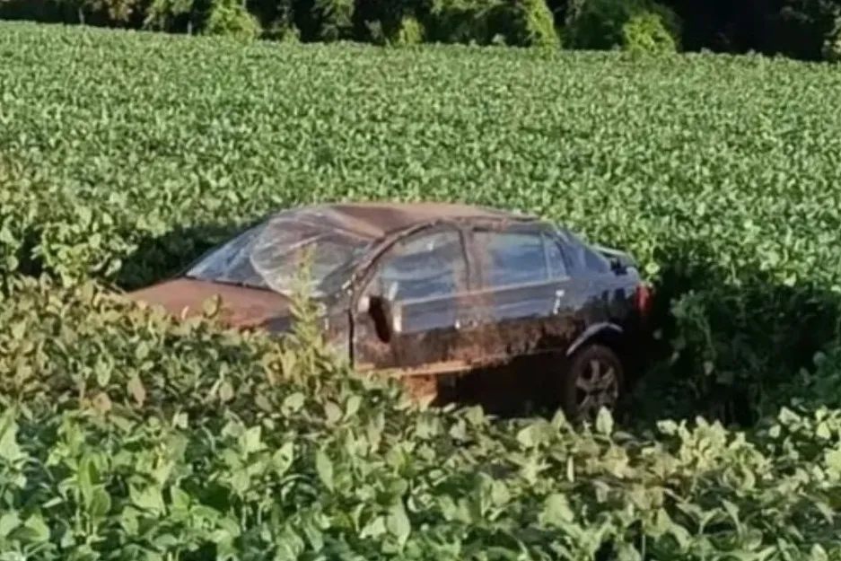 Colisão entre carro e moto deixa dois feridos na PR-487, em Manoel Ribas