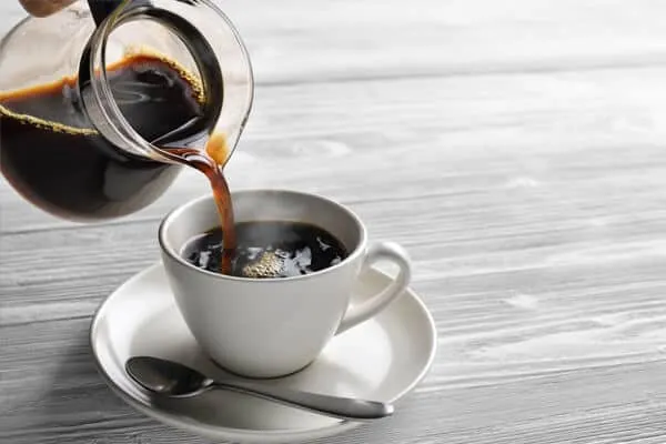 Estudo indica que café e chá com cafeína podem contribuir para a saúde do cérebro