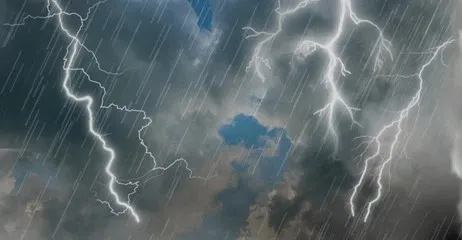 Tempo muda bruscamente: Alerta de tempestade com granizo e ventos fortes atinge o Paraná neste domingo