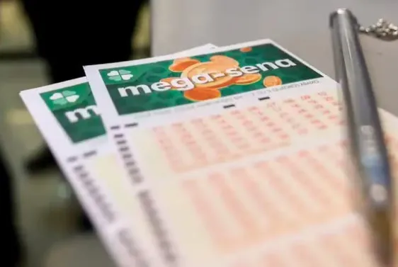 Mega-Sena acumula, mas três apostas do Paraná garantem quase R$ 34 mil cada