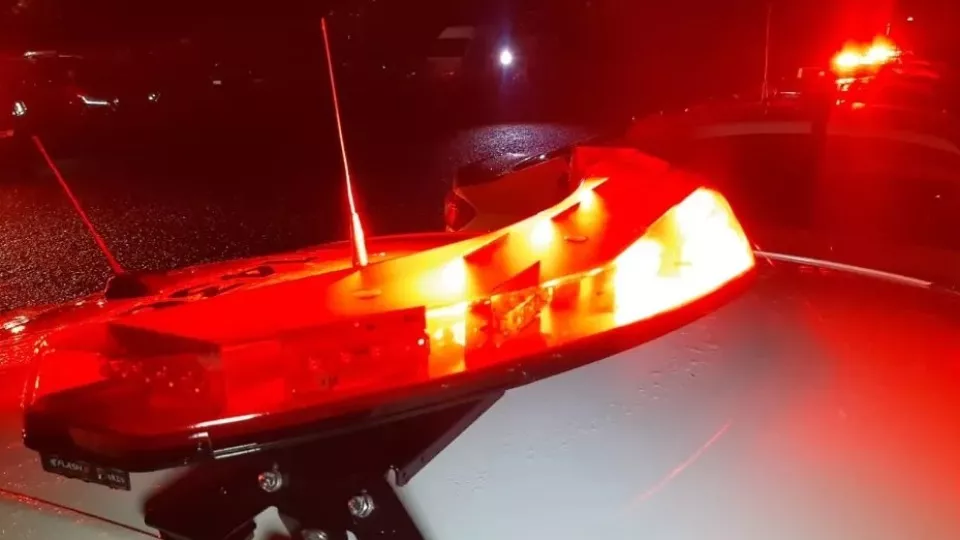 Briga de casal termina em tragédia na madrugada: homem é morto a facadas dentro de apartamento