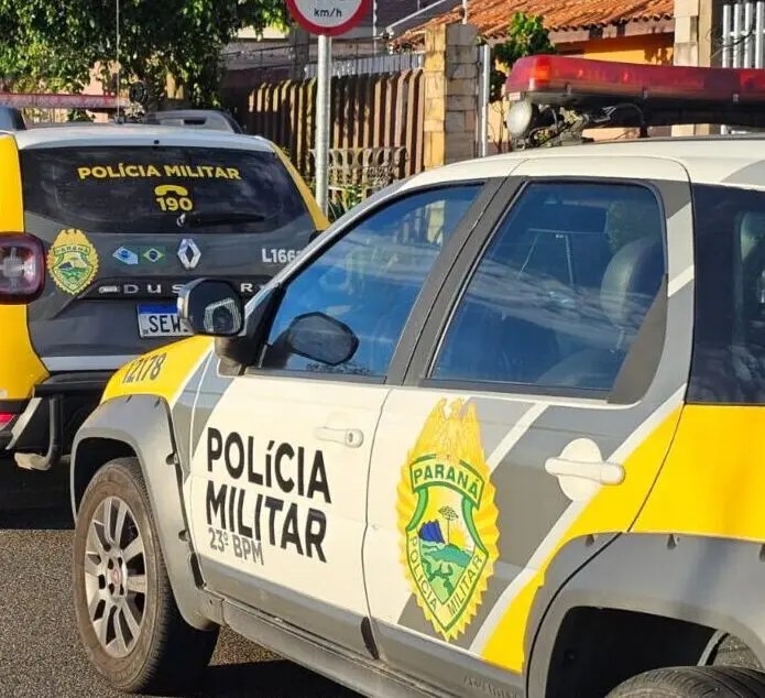PM apreende caminhão com cerca de 320 caixas de cigarros paraguaios em Cândido de Abreu
