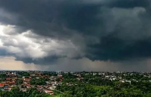 Paraná registra três mortes e mais de 7,5 mil pessoas afetadas pelos temporais