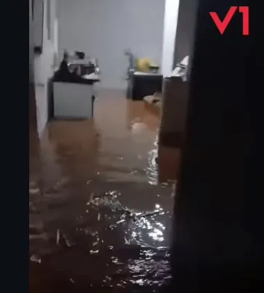 Casa volta a ser alagada em São João do Ivaí e moradores cobram solução da Prefeitura