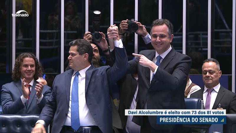 Davi Alcolumbre é eleito presidente do Senado